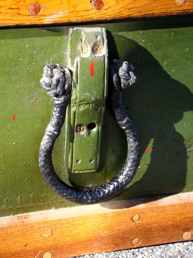 A 19th century painted seaman's chest with original sailor-made beckets and shaped cleats circa 1880 — image 2